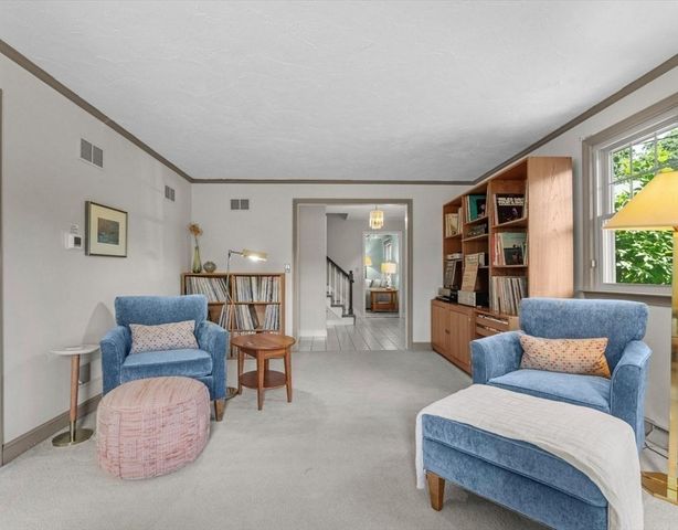 9 Pleasantview Terrace, Framingham, MA 01701