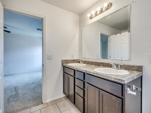 12809 E 67th Street North, Owasso, OK 74055