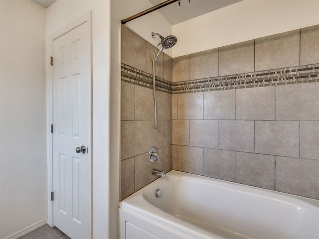 12809 E 67th Street North, Owasso, OK 74055