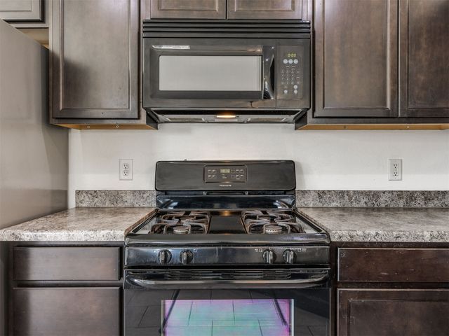 12809 E 67th Street North, Owasso, OK 74055