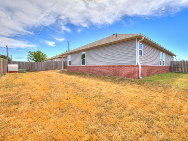 12809 E 67th Street North, Owasso, OK 74055