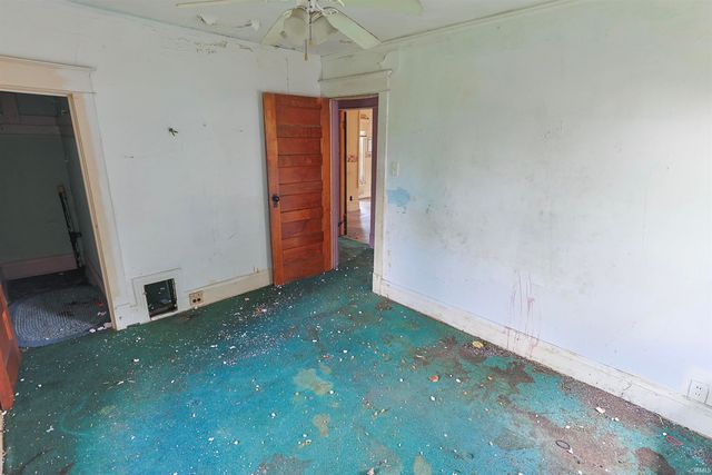 927 E Indiana Avenue, South Bend, IN 46613