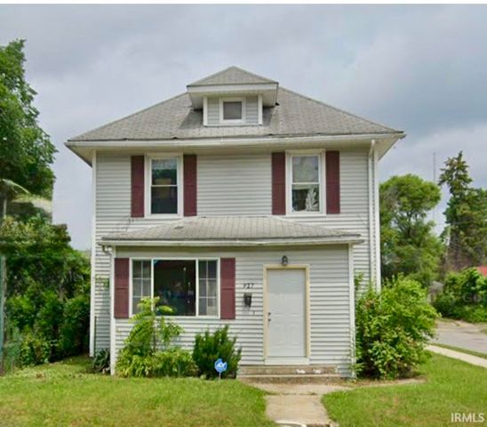 927 E Indiana Avenue, South Bend, IN 46613