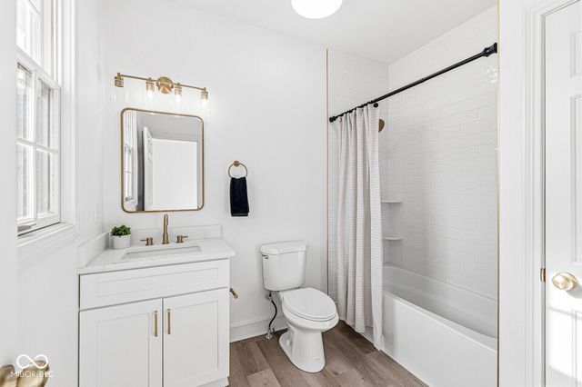 10380 Spring Highland Drive, Indianapolis, IN 46290