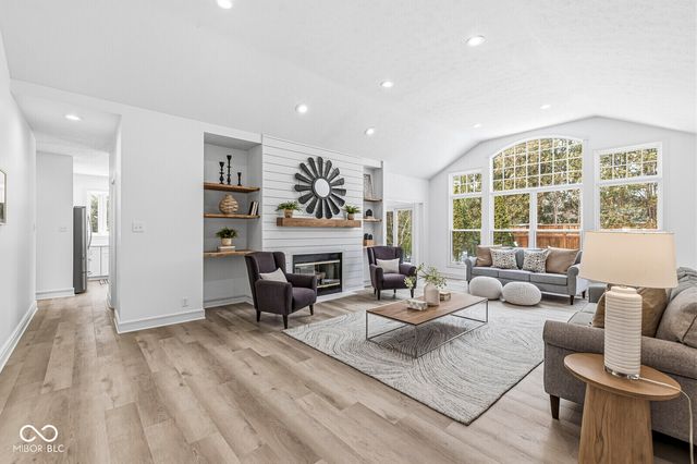 10380 Spring Highland Drive, Indianapolis, IN 46290