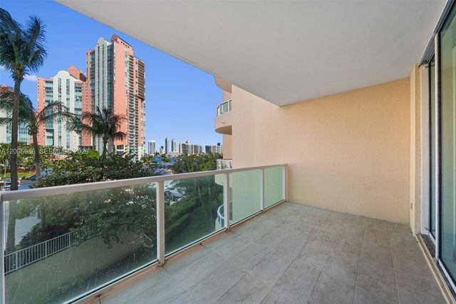3340 NE 190th St 403, Aventura, FL 33180