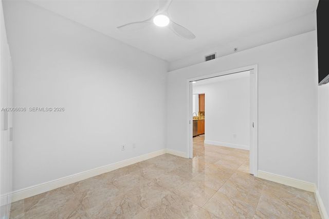 3340 NE 190th St 403, Aventura, FL 33180