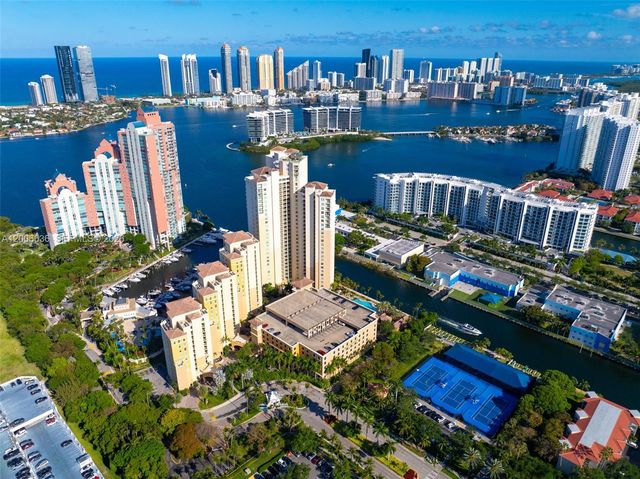 3340 NE 190th St 403, Aventura, FL 33180