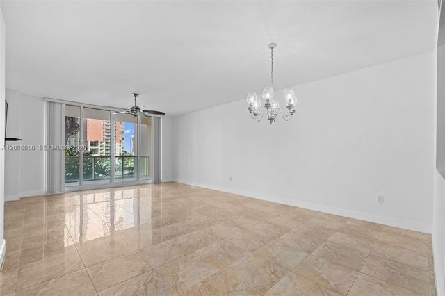 3340 NE 190th St 403, Aventura, FL 33180