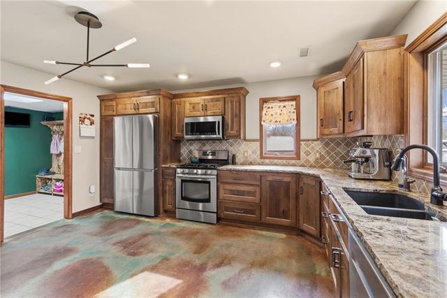 11338 Deer Haven Lane, Excelsior Springs, MO 64024