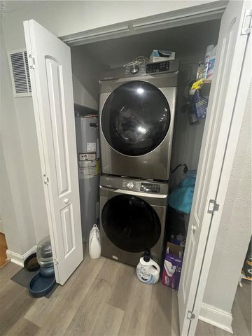 9 Suburban Pkwy, Hampton, VA 23661