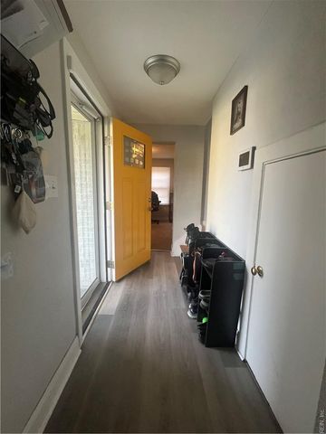 9 Suburban Pkwy, Hampton, VA 23661