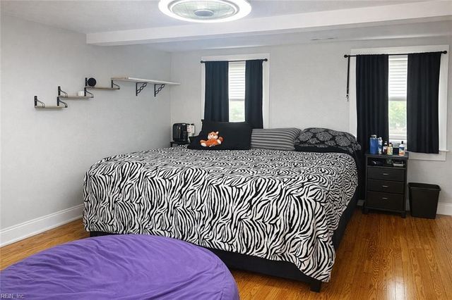 9 Suburban Pkwy, Hampton, VA 23661