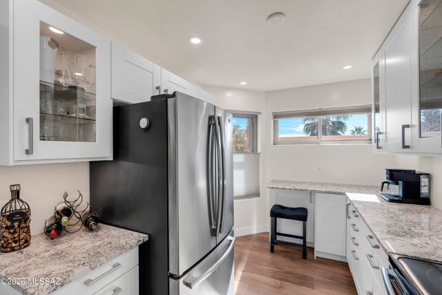 5675 N Camino Esplendora Apt 3214, Tucson, AZ 85718