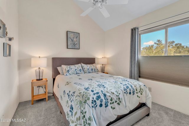 5675 N Camino Esplendora Apt 3214, Tucson, AZ 85718