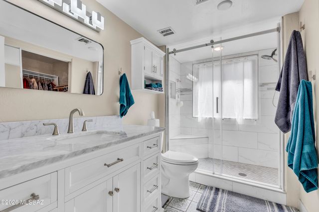 5675 N Camino Esplendora Apt 3214, Tucson, AZ 85718