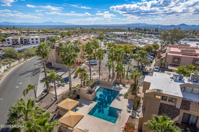 5675 N Camino Esplendora Apt 3214, Tucson, AZ 85718