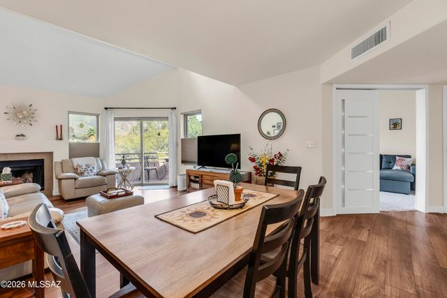 5675 N Camino Esplendora Apt 3214, Tucson, AZ 85718