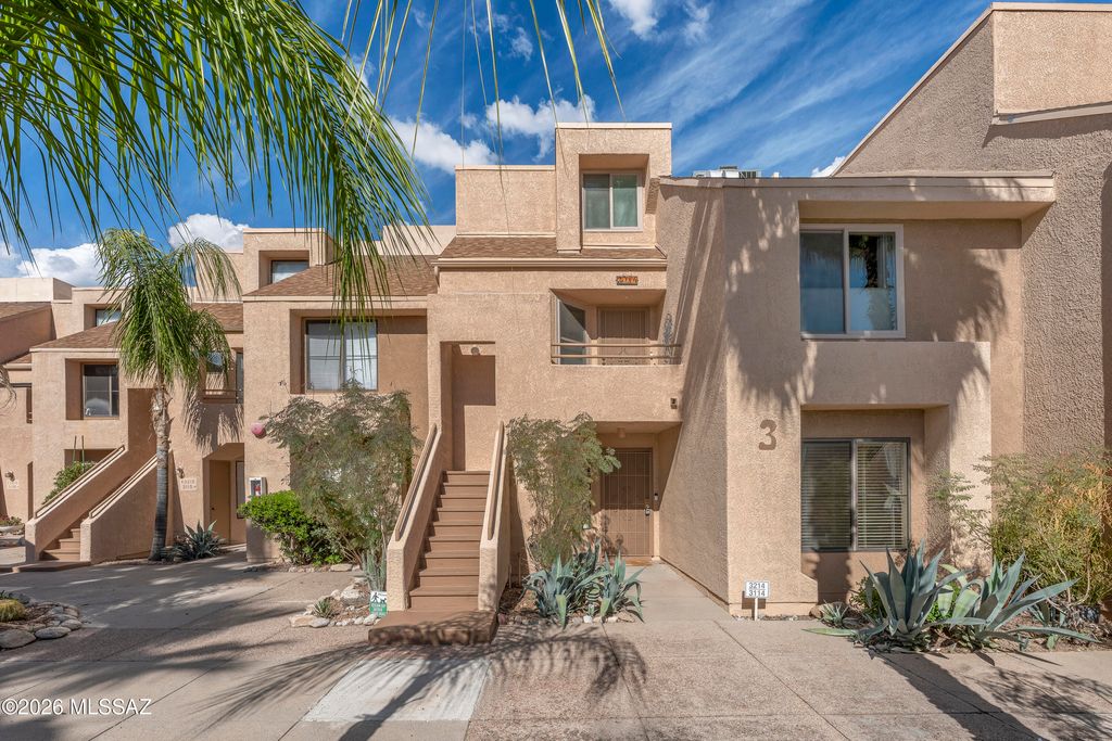 5675 N Camino Esplendora Apt 3214, Tucson, AZ 85718
