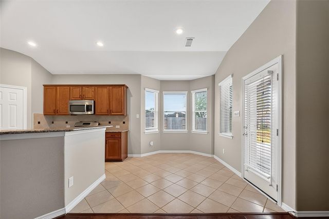 3226 W Trail Drive, Pearland, TX 77584