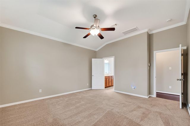 3226 W Trail Drive, Pearland, TX 77584