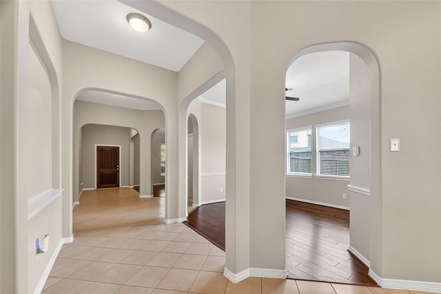 3226 W Trail Drive, Pearland, TX 77584