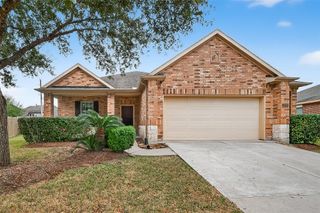 3226 W Trail Drive, Pearland, TX 77584