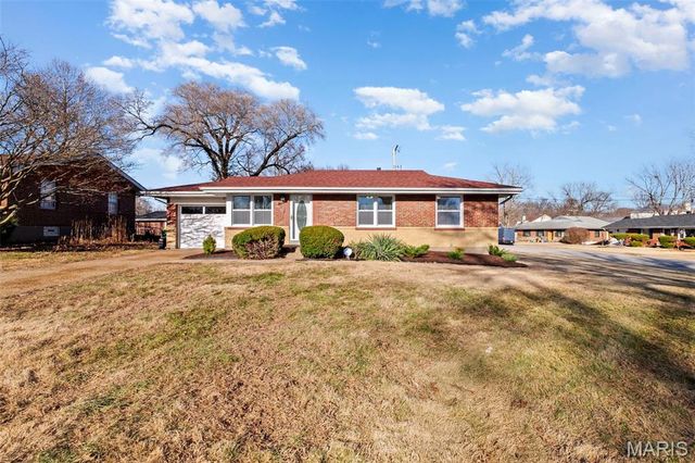 1201 Ensley, St Louis, MO 63137