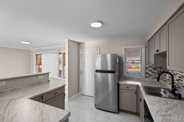 1201 Ensley, St Louis, MO 63137