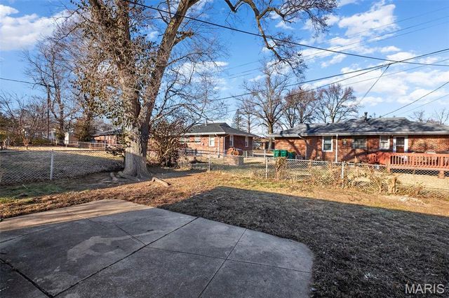 1201 Ensley, St Louis, MO 63137