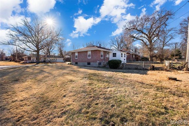 1201 Ensley, St Louis, MO 63137