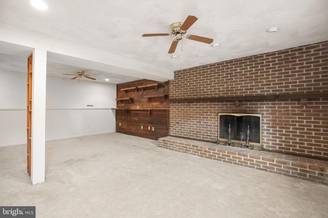 5068 MACNAMARA DR, Fredericksburg, VA 22407