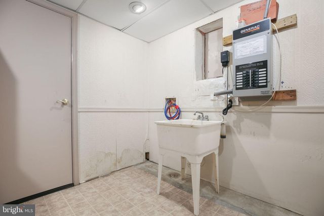 5068 MACNAMARA DR, Fredericksburg, VA 22407