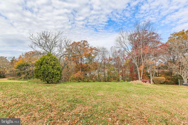 5068 MACNAMARA DR, Fredericksburg, VA 22407