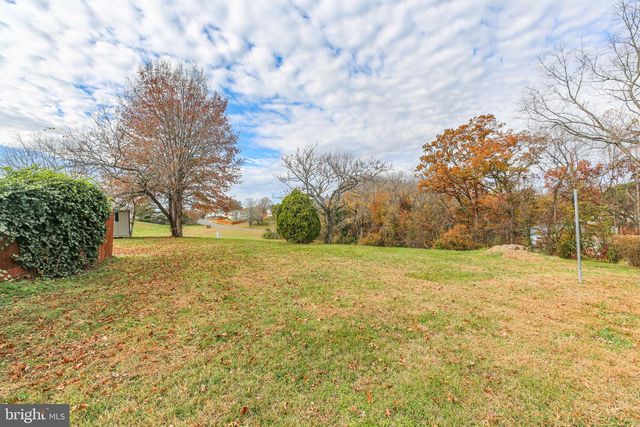 5068 MACNAMARA DR, Fredericksburg, VA 22407