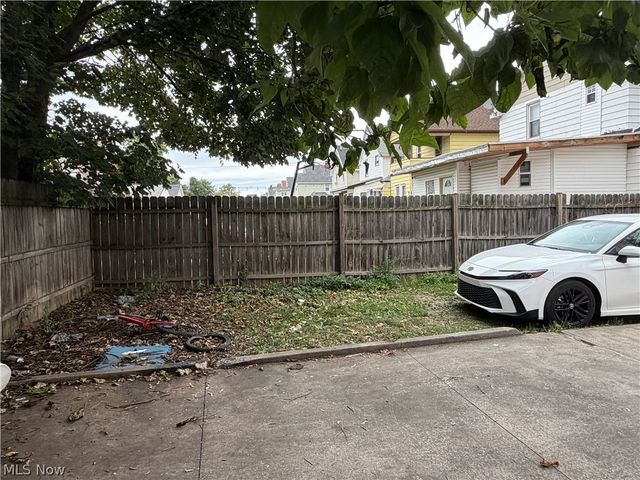3482 W 88th Street, Cleveland, OH 44102