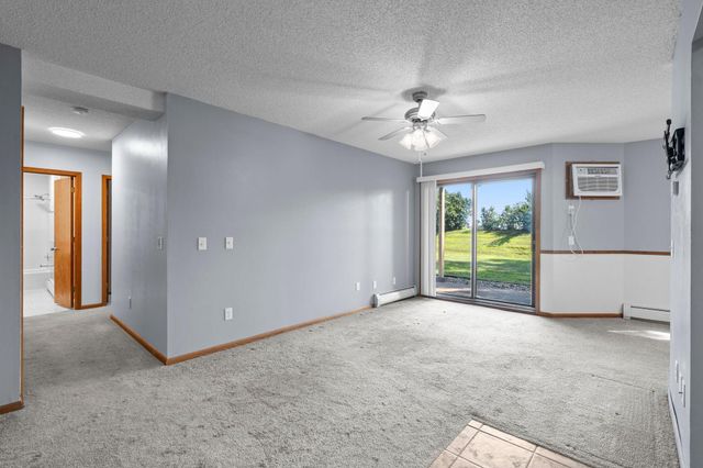 14847 Endicott Way 107, Apple Valley, MN 55124