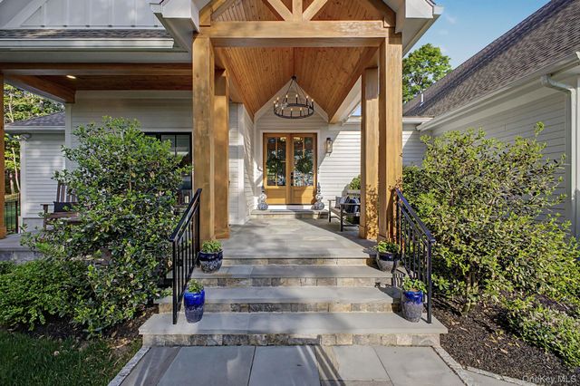 40 Hamilton Drive, Chappaqua, NY 10514