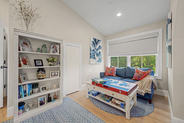 40 Hamilton Drive, Chappaqua, NY 10514