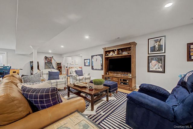 40 Hamilton Drive, Chappaqua, NY 10514