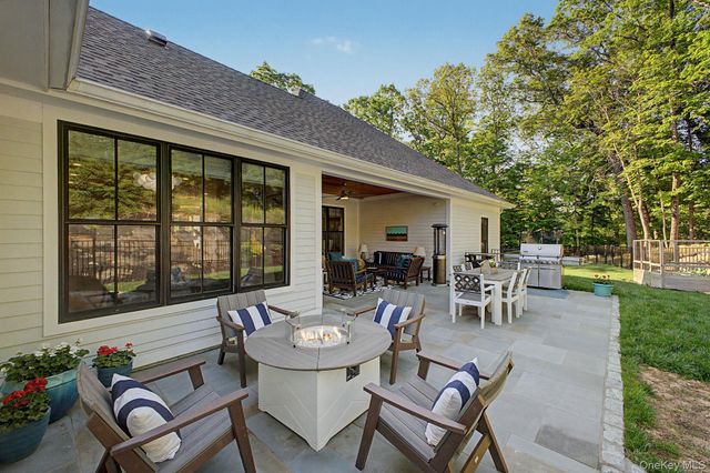 40 Hamilton Drive, Chappaqua, NY 10514