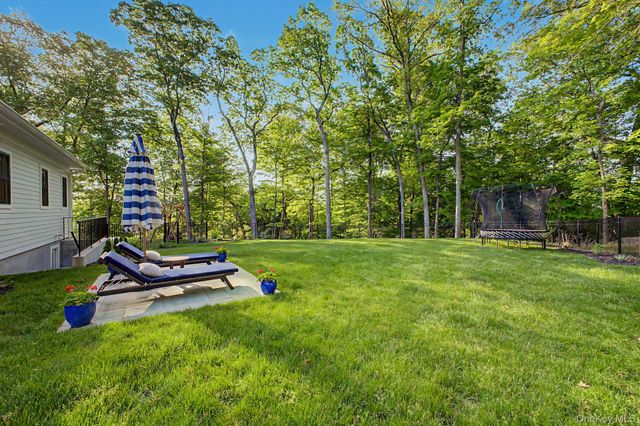 40 Hamilton Drive, Chappaqua, NY 10514