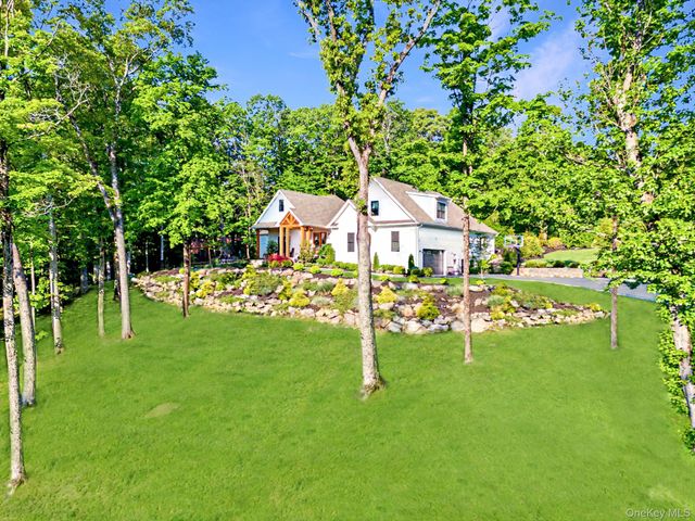 40 Hamilton Drive, Chappaqua, NY 10514