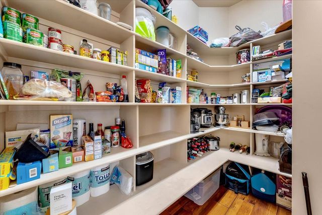 16280 Canto de las Lupine Dr, Redding, CA 96001