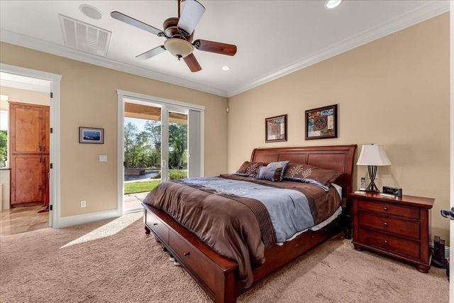 16280 Canto de las Lupine Dr, Redding, CA 96001