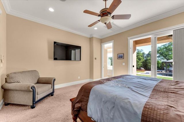 16280 Canto de las Lupine Dr, Redding, CA 96001