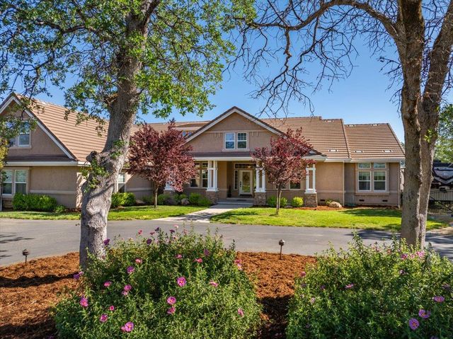 16280 Canto de las Lupine Dr, Redding, CA 96001