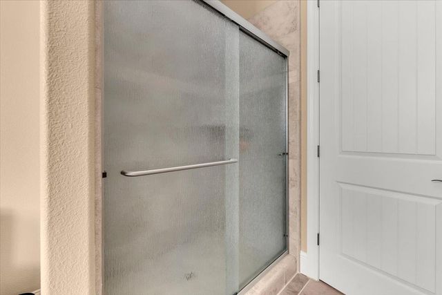 16280 Canto de las Lupine Dr, Redding, CA 96001