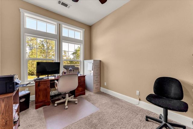 16280 Canto de las Lupine Dr, Redding, CA 96001