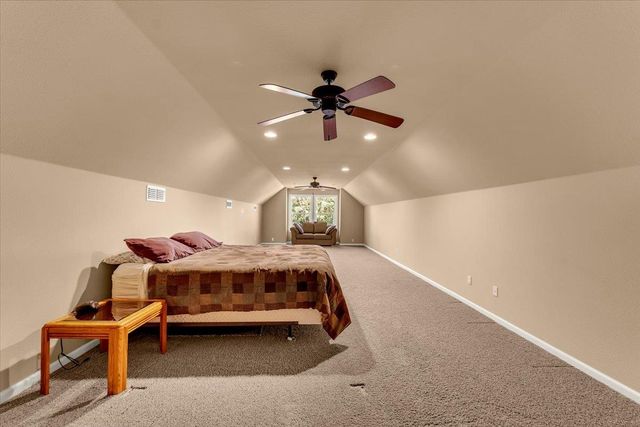 16280 Canto de las Lupine Dr, Redding, CA 96001